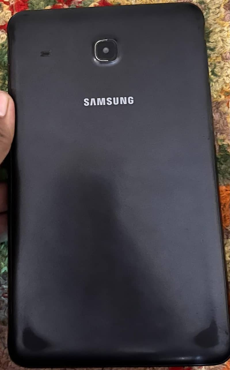 Samsung Galaxy tab E 5