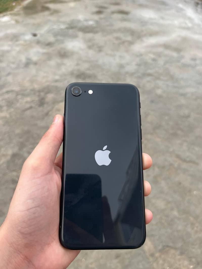 Apple iPhone SE 0