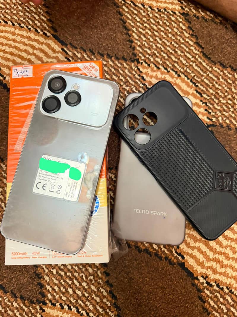 Tecno Spark 40 2