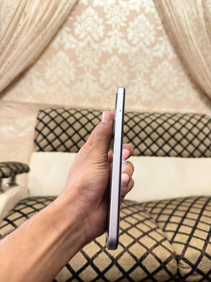 Tecno Spark 40 5