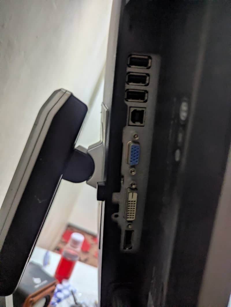 24 inch lcd 1