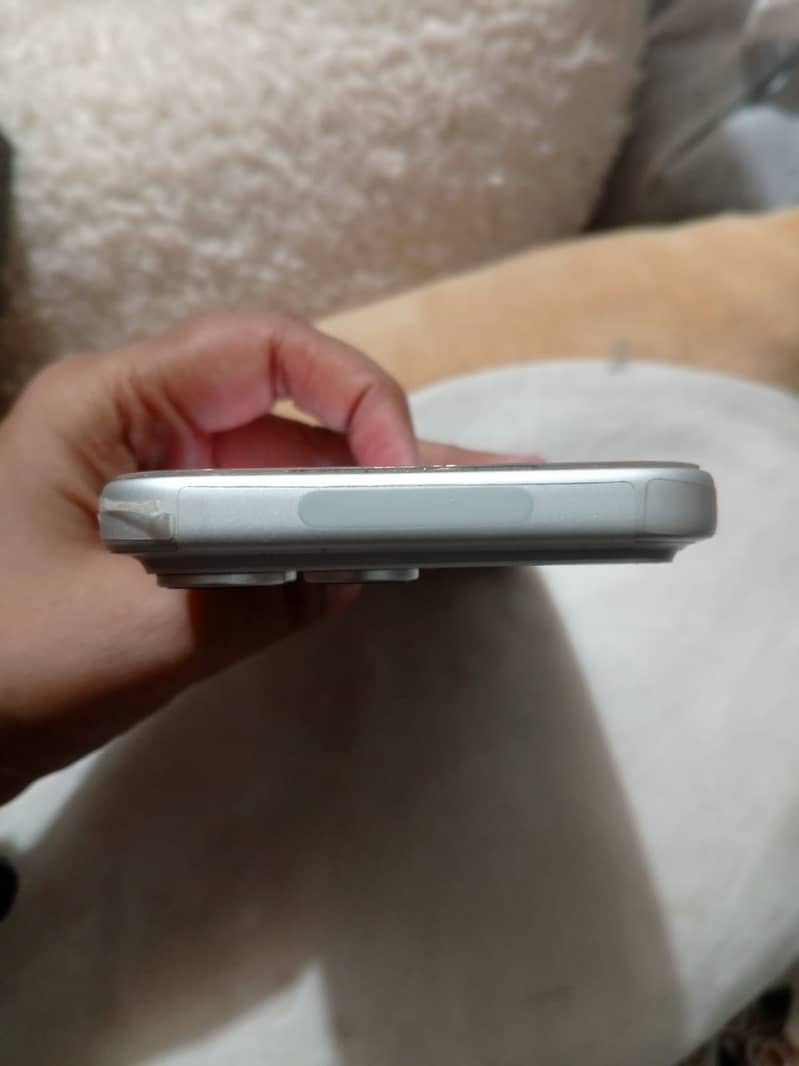 iPhone 17 pro max 3