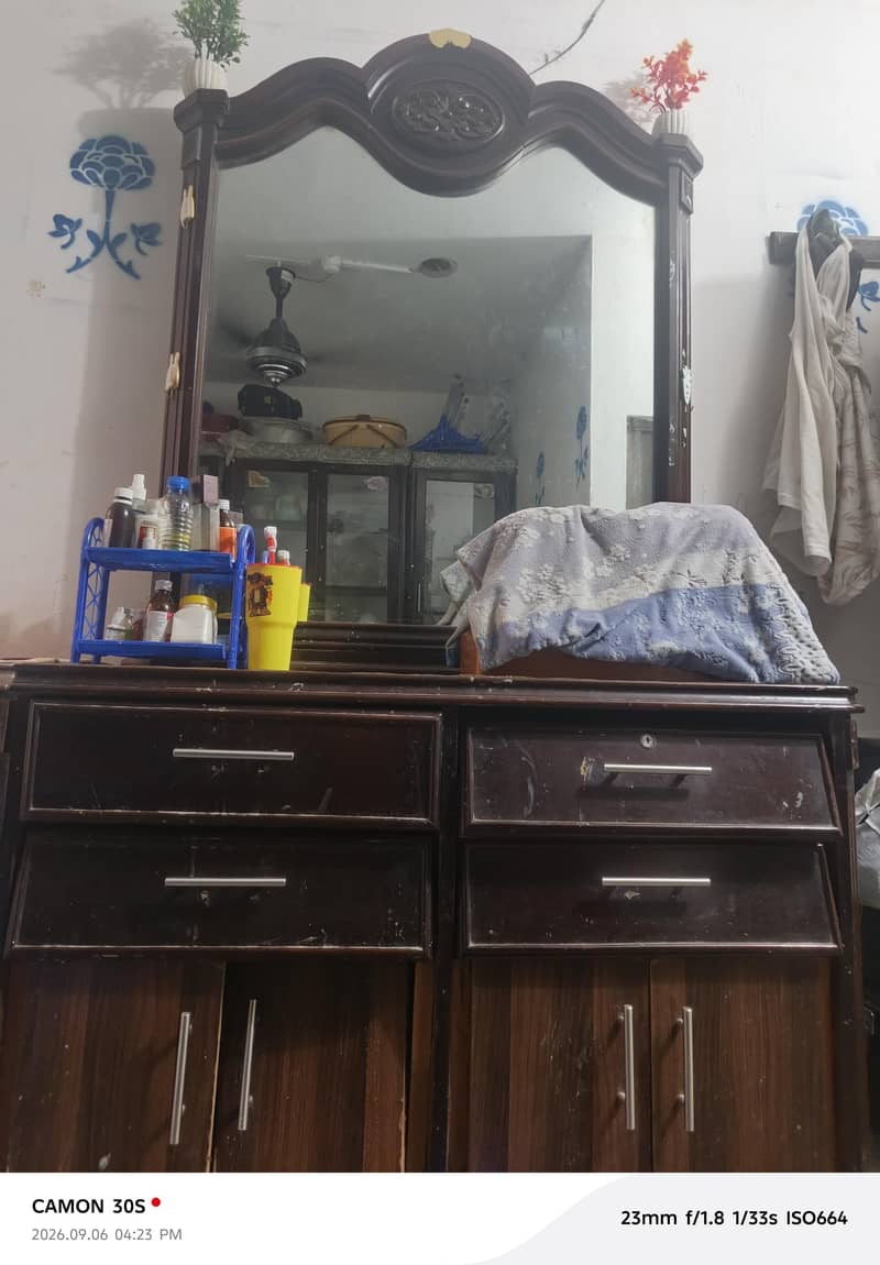 Dressing table 1