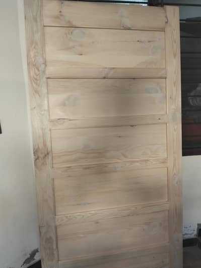 5x new doors solid wooden size are as under, 39/80, 45/80 and 27/80