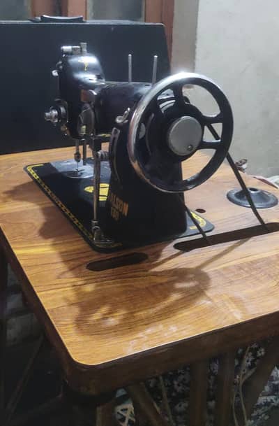 Ralson Sewing machine full working heavy body