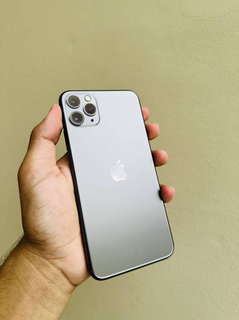 Apple iPhone 11 Pro Max 0