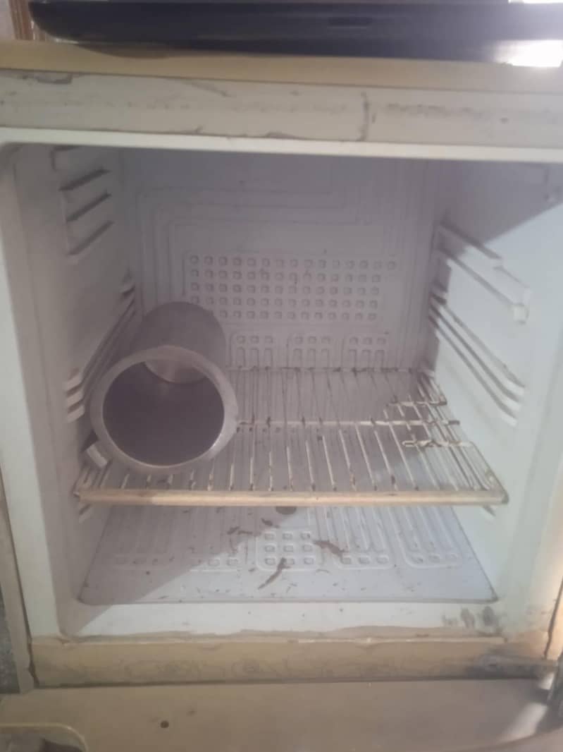 refrigerator 2