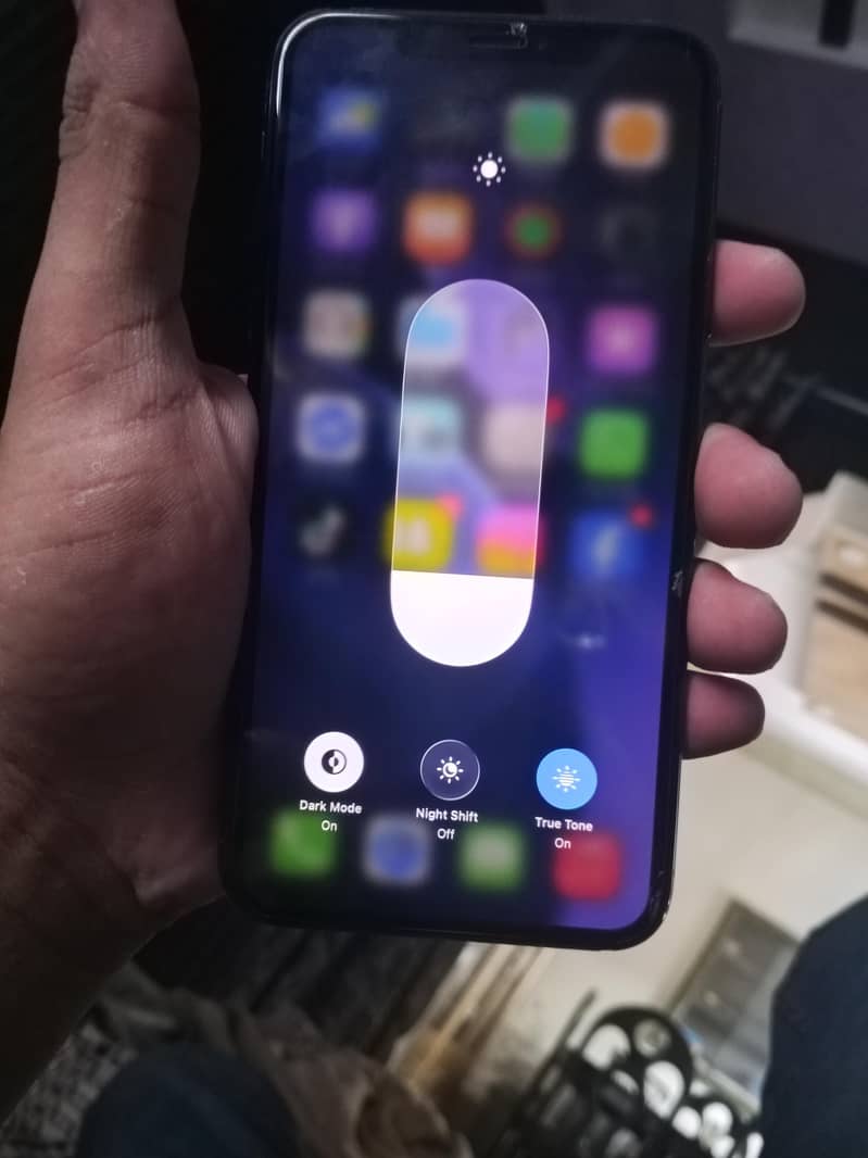 Apple iPhone 11 Pro Max 1