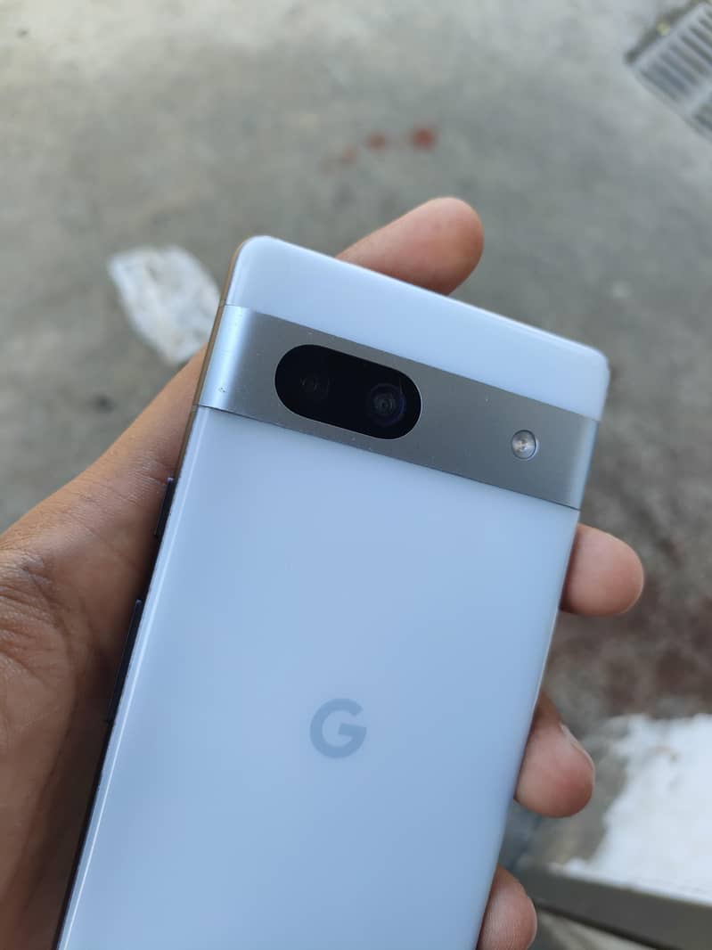 Google Pixel 7a exchange iPhone only 1