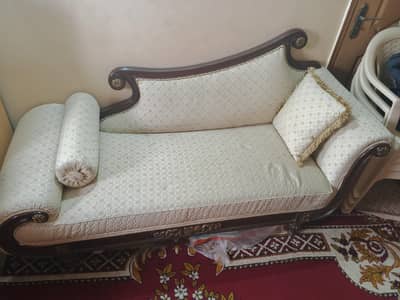 deewan plus two sofa