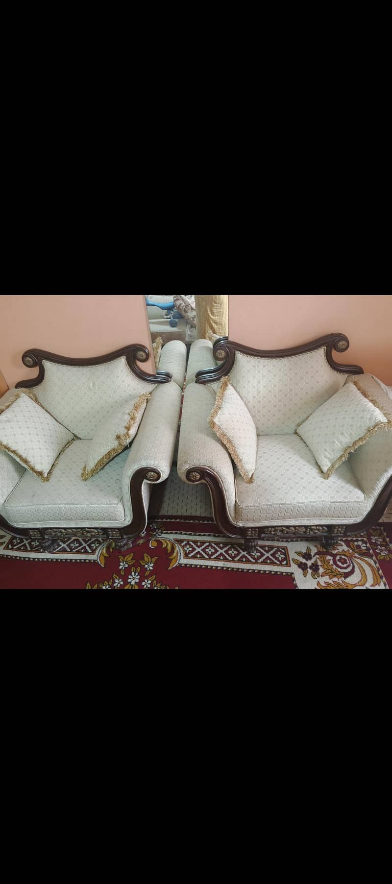 deewan plus two sofa 2