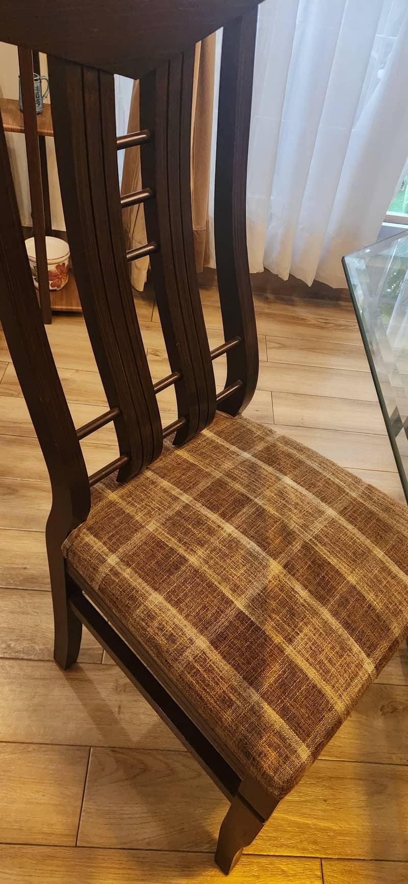 Dining Table + 6 Chair 2