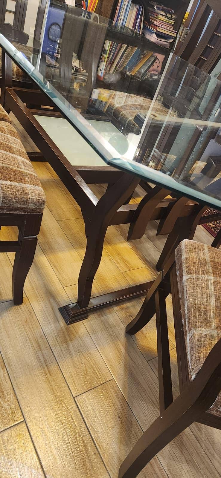 Dining Table + 6 Chair 3