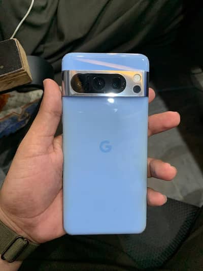 Google Pixel 8 Pro