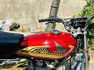 Honda 125 gold edition self start