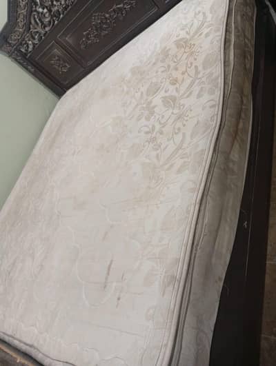 genuine condition less use spring doble bed mattress