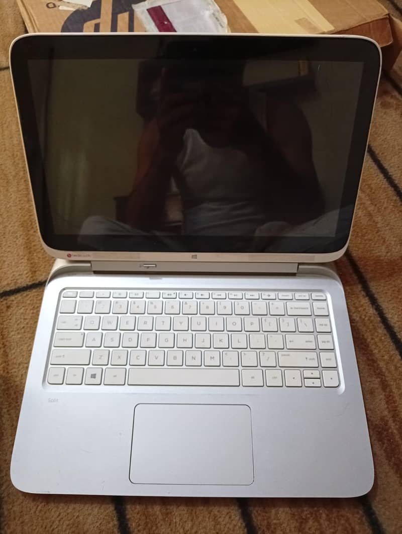 HP Split X2 i3 4th generation 2