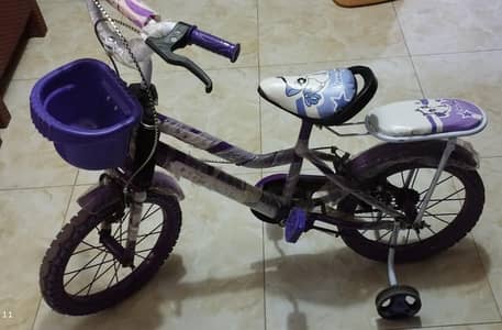 Kids Cycle with training wheels