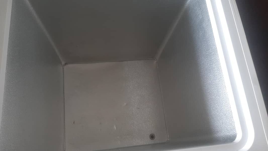 2Door waves refrigerator 2