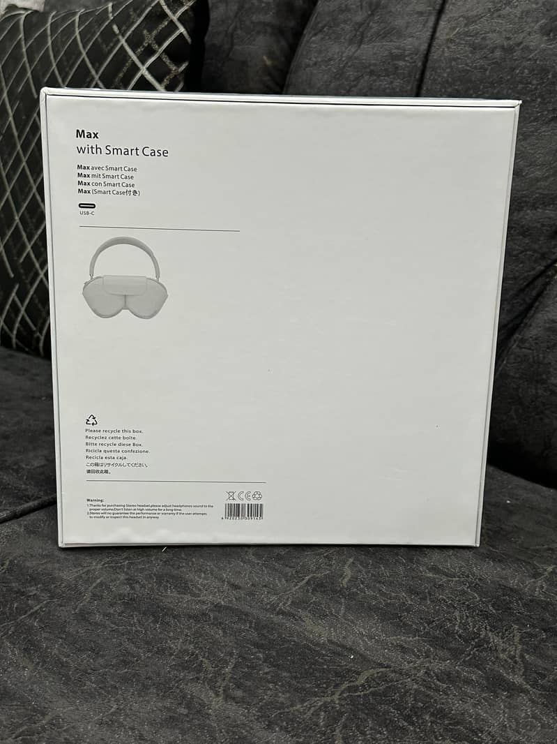 Airpords pro max 6