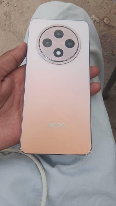 OPPO Reno12 F