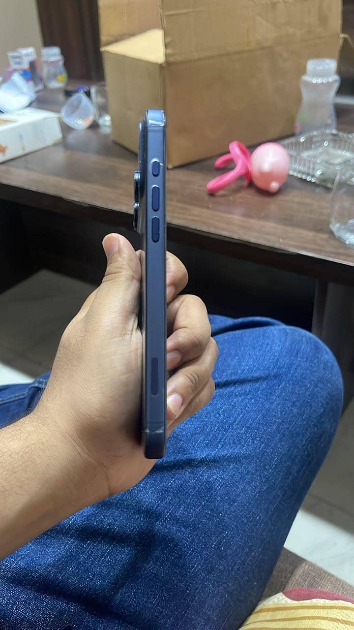 Apple iPhone 17 Pro Max factory unlocked 2