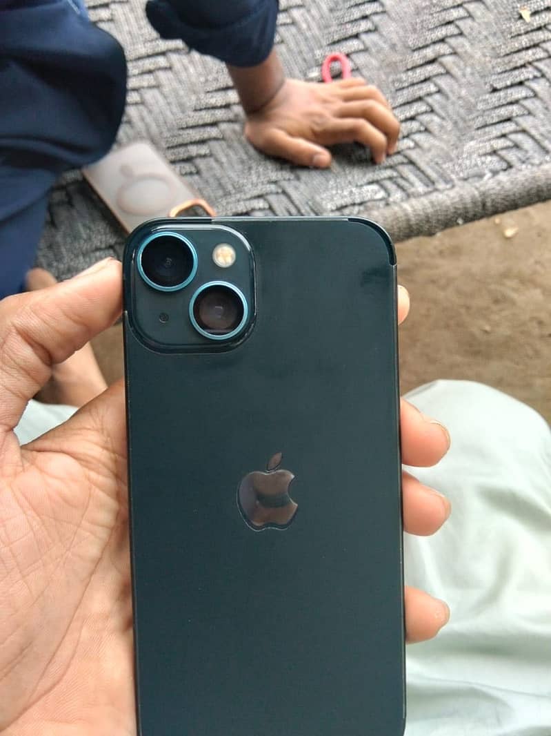 Apple iPhone 13 7