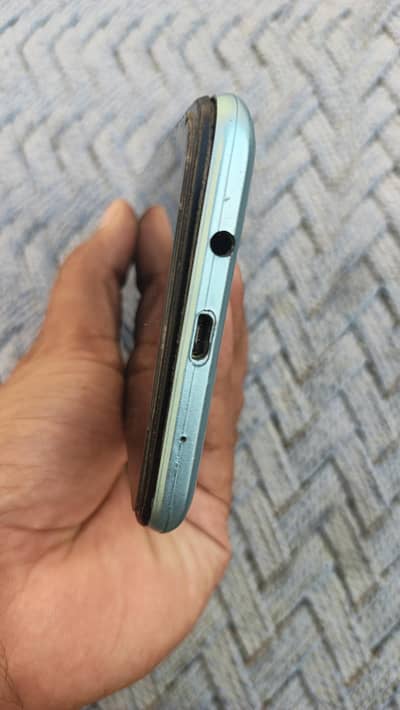infinix hot 11 play (bought from ksa)