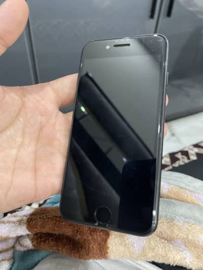 Apple iPhone SE