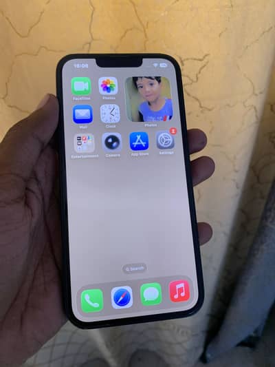 Apple iPhone 13