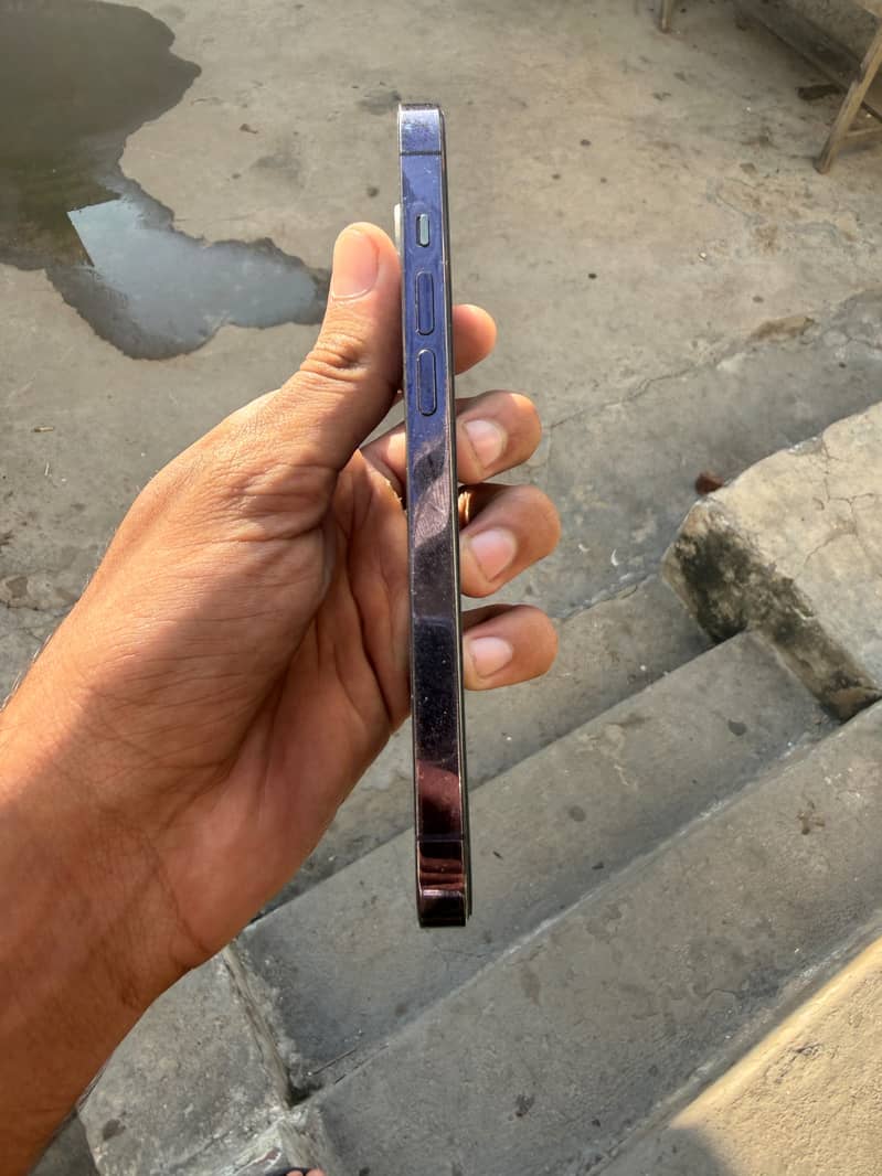 Apple iPhone 14 Pro 3