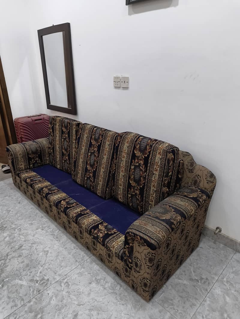 3 SEATER SOFA 0