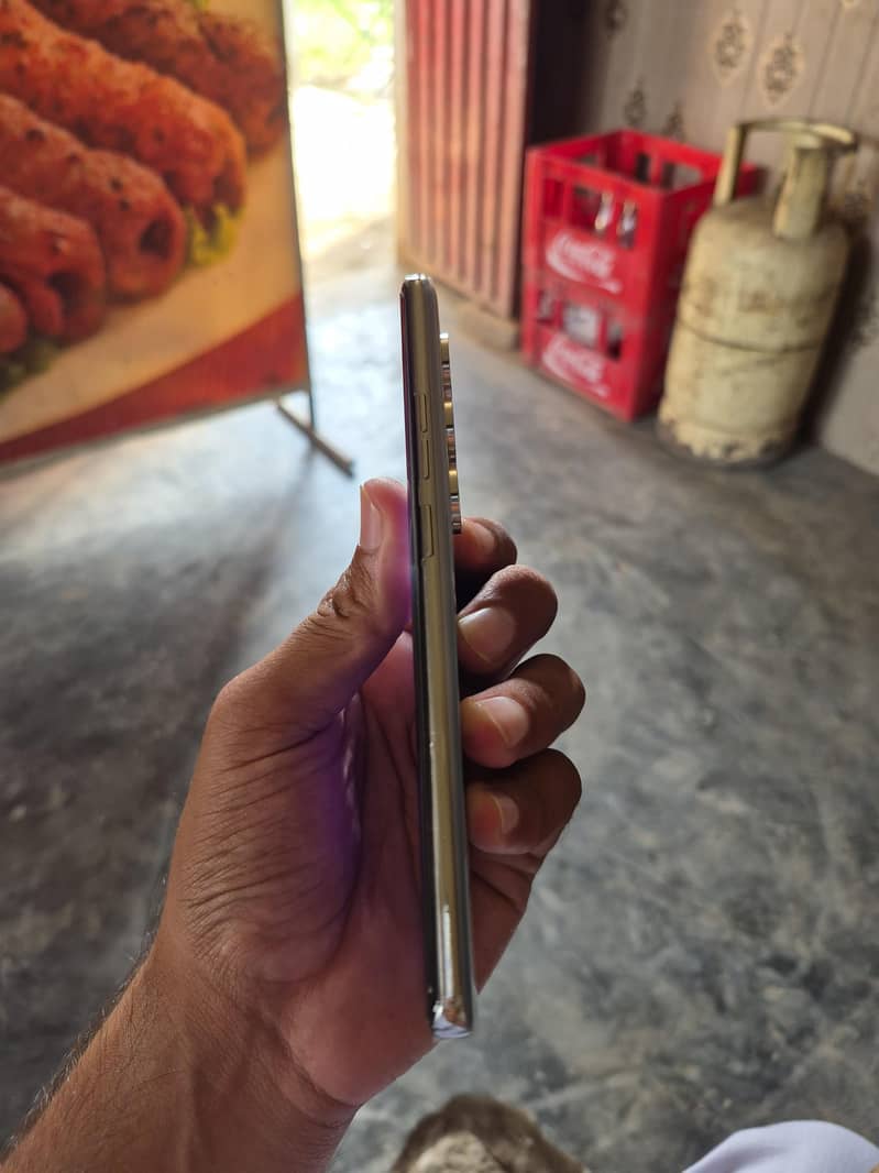Tecno CAMON 40 Pro 2