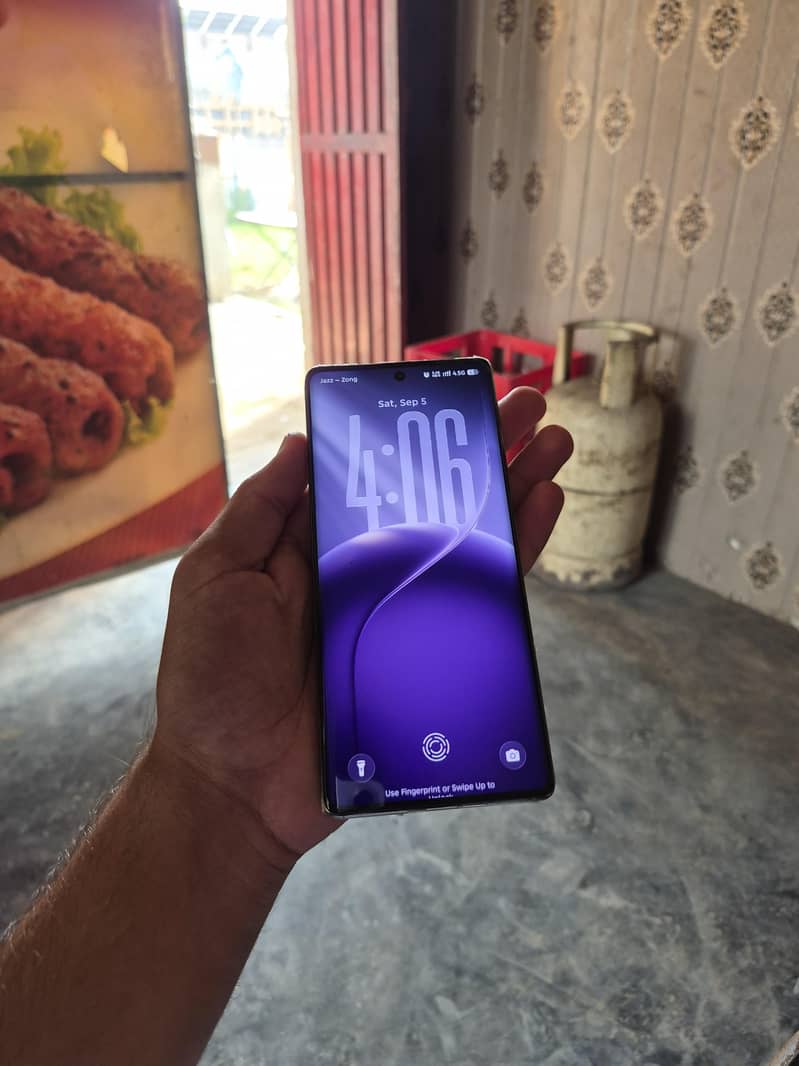Tecno CAMON 40 Pro 5