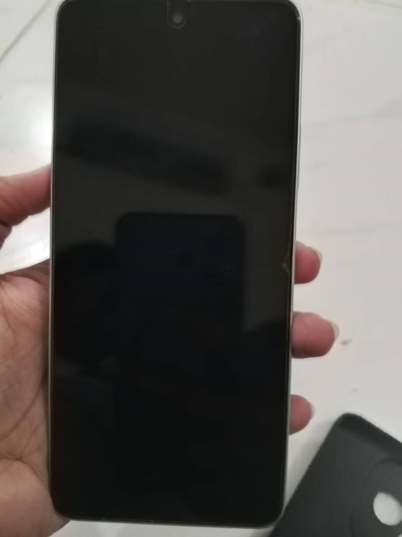OPPO A5 Pro 1