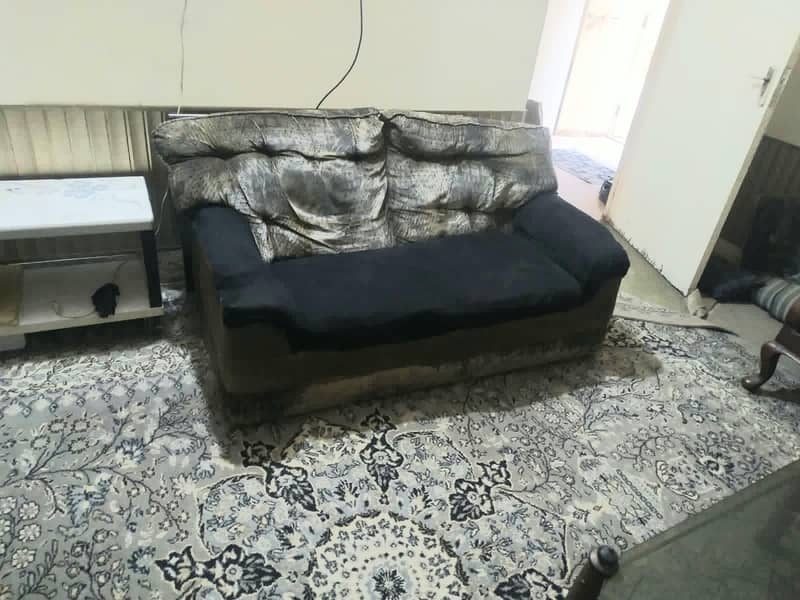 2 seater sofa 0