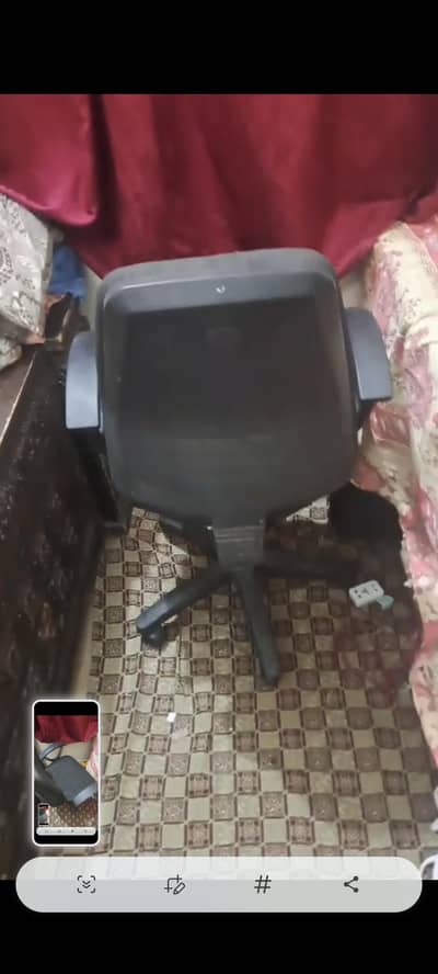 Office table and computer rolling chair wid new pump 03219030788 conta