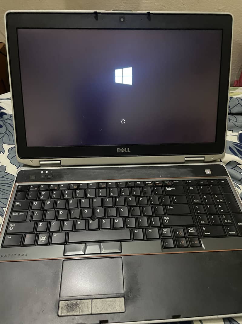 Dell latitude E6520 1