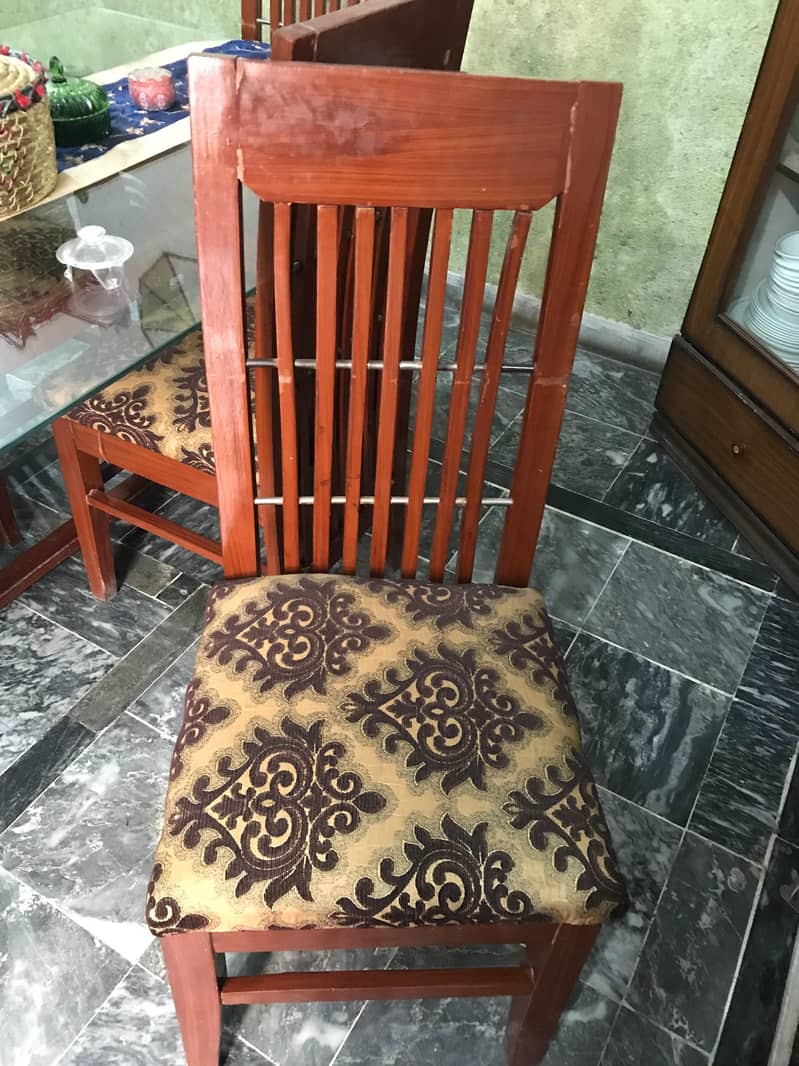 dinning table 0