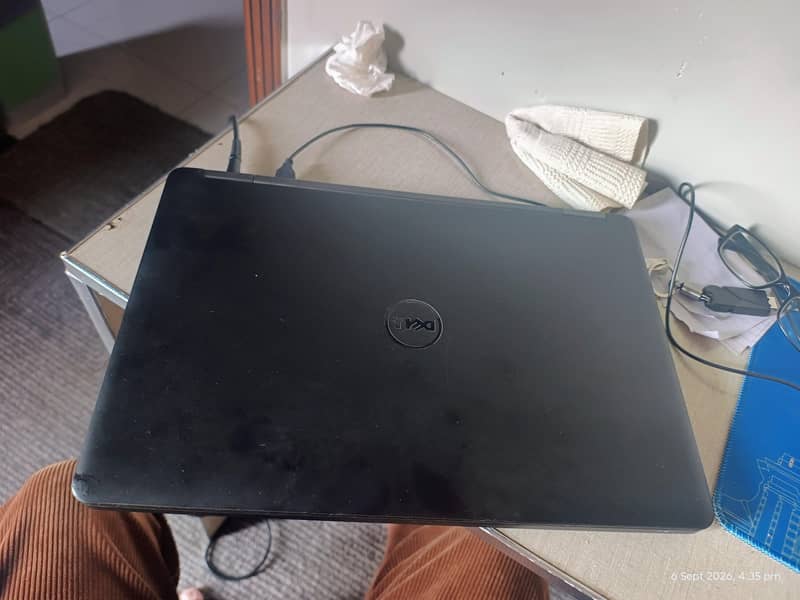 DELL Latitude E5550 2