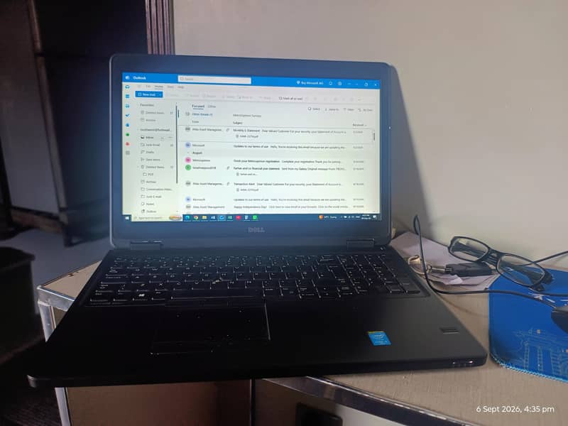 DELL Latitude E5550 3