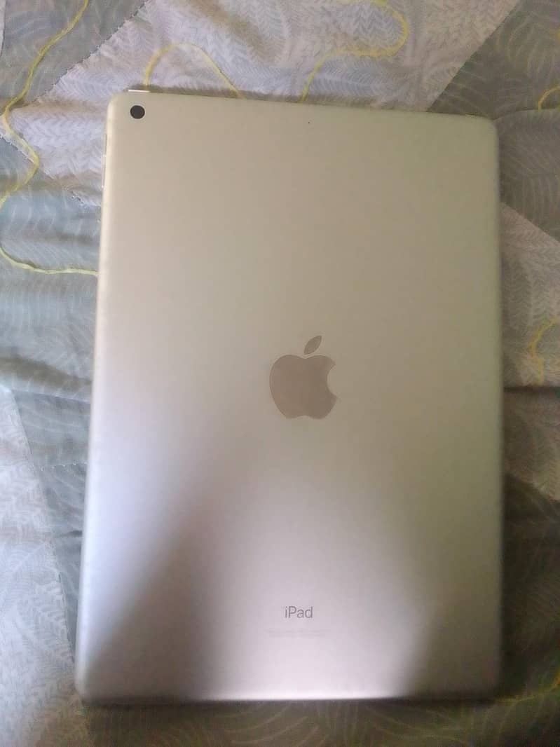 ipad 8th generation 128gb 1