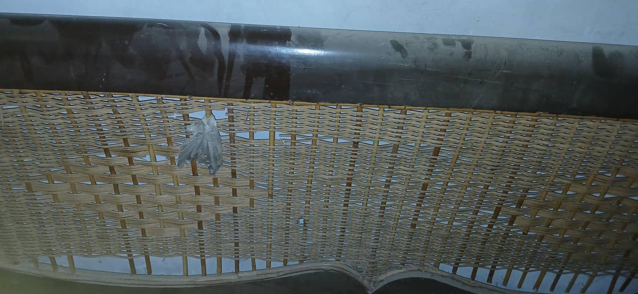 queen size bed 1