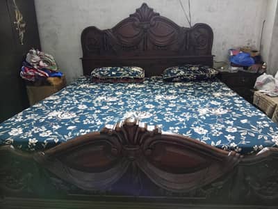 King size bed for sale good condition