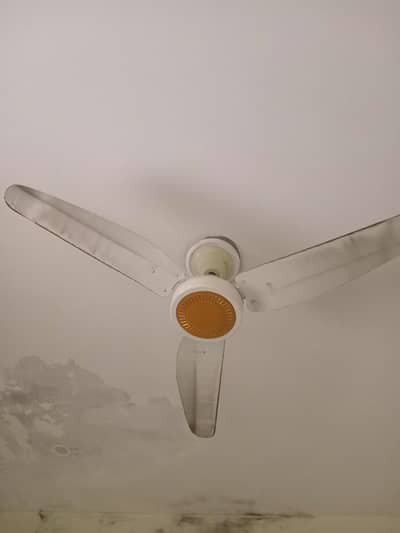 Four star ceiling Fan very good condition