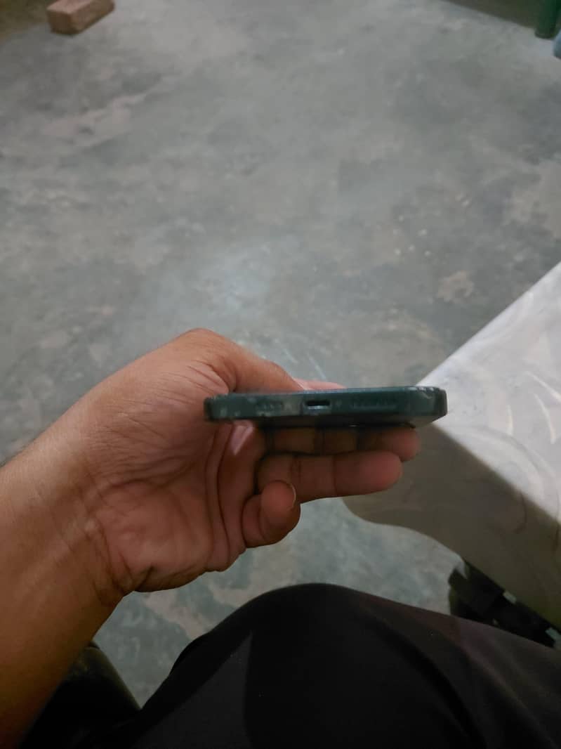 Apple iPhone 14 plus 3