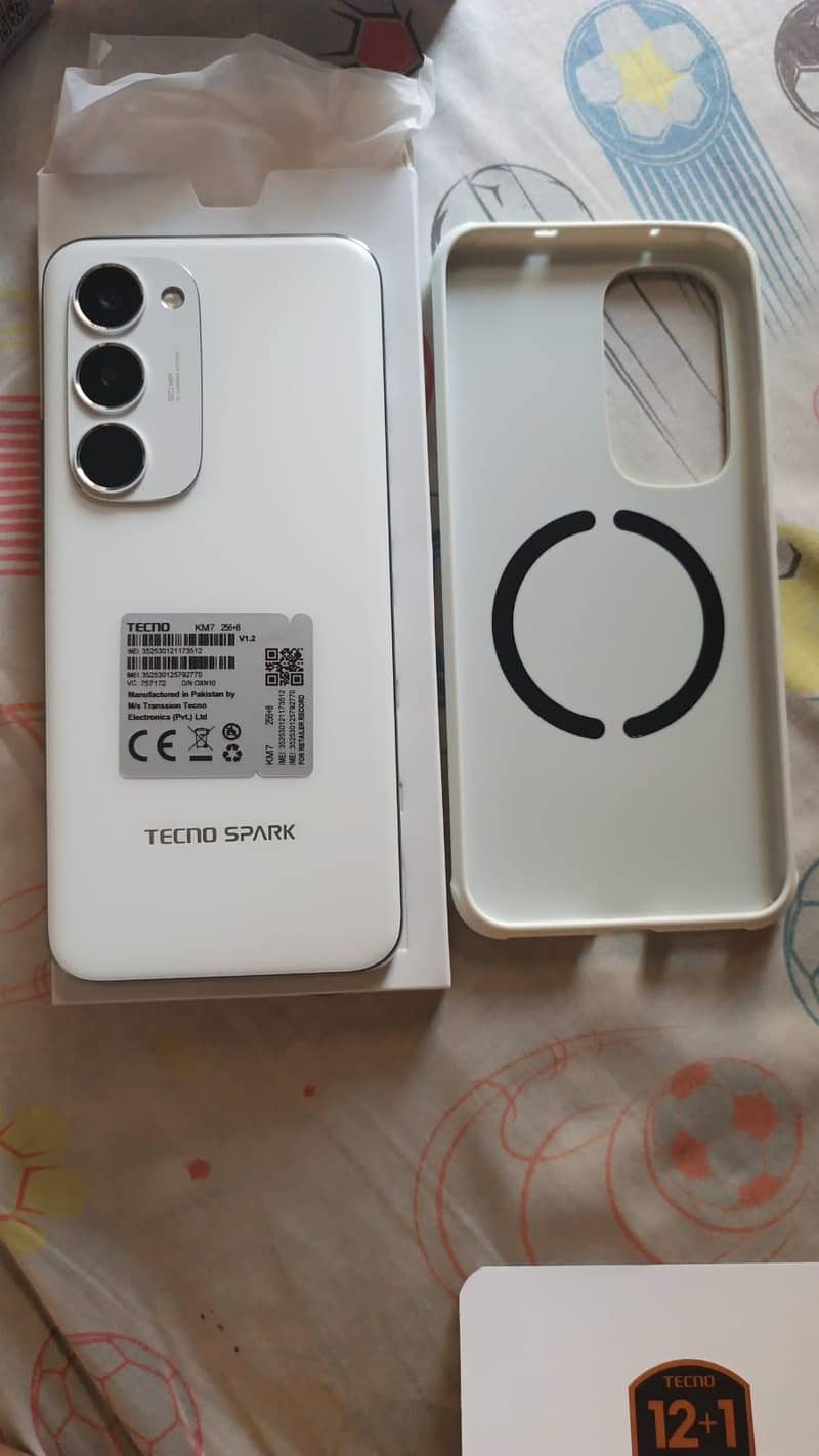 Tecno spark 40 pro Plus 4