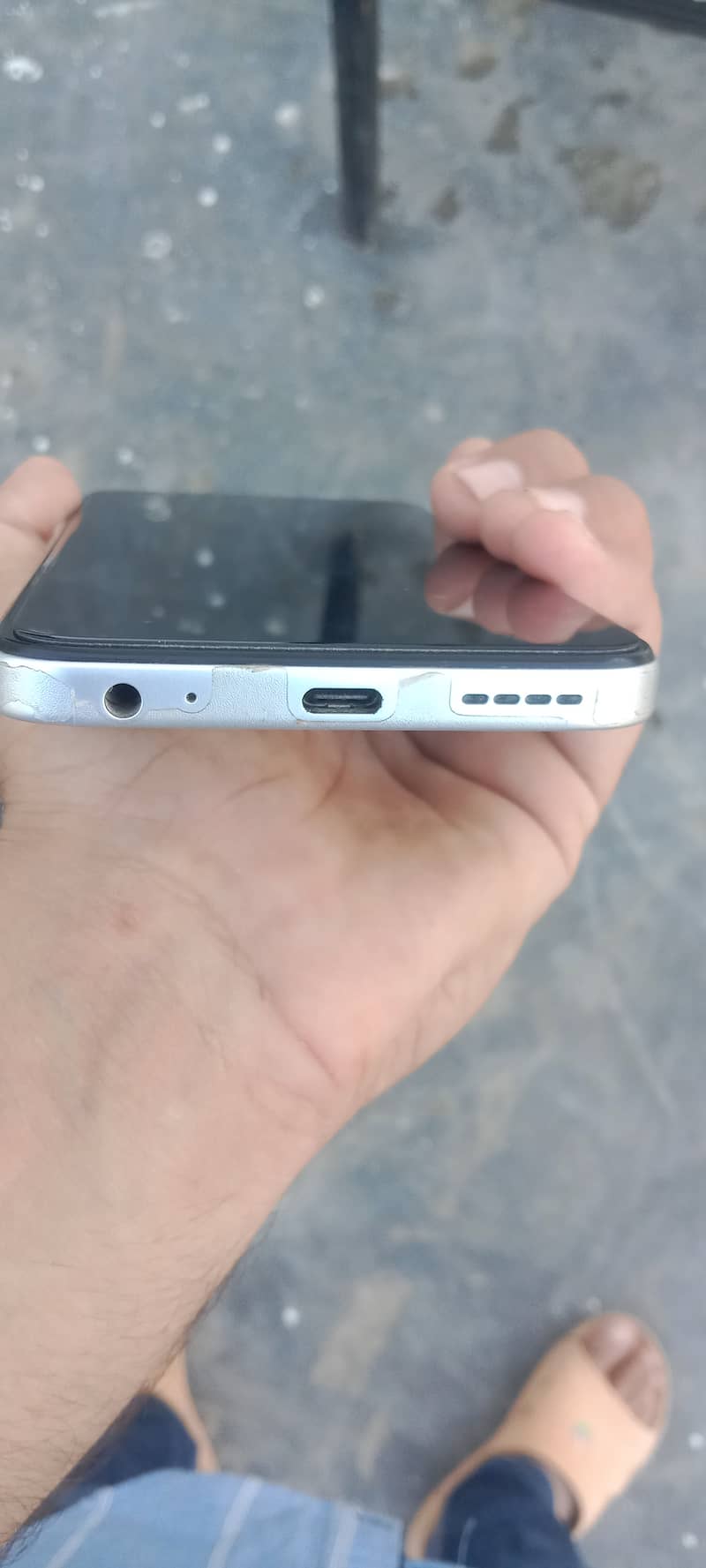 Infinix 4