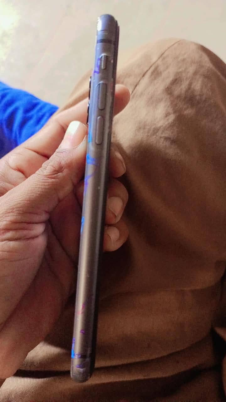 Apple iPhone 11 1