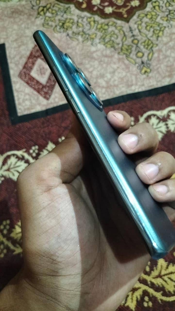 Xiaomi Redmi Note 14 Pro 4